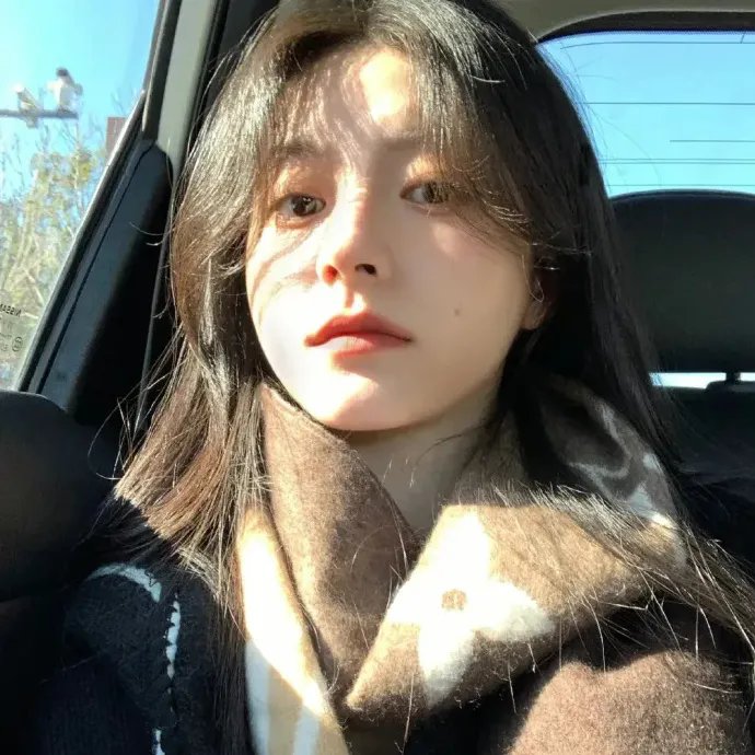 怎么办！高冷教官一亲就红温